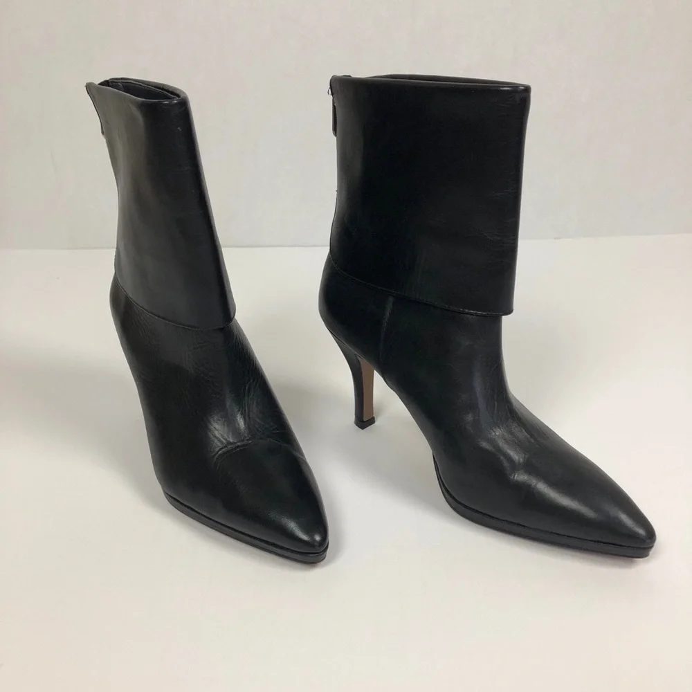 AdrienneVittadini Jael Folded Cuff Bootie - Picture 8 of 15